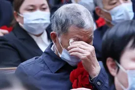 七一勋章获得者黄文秀父亲病逝！文秀导师：他对女儿影响至深图片