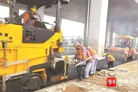 徐韩高架快速路主线桥架设完工图片