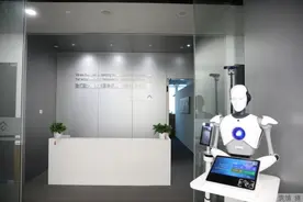 树图区块链研究院院长龙凡：“元宇宙”不是信息技术叠加，数据权益才是未来方向图片