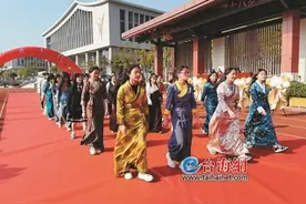 漳州一中举行高考百日誓师暨十八岁成人宣誓仪式图片