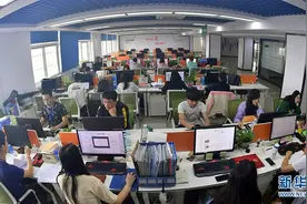 新华网：武汉工商学院获批新增创业管理本科专业图片