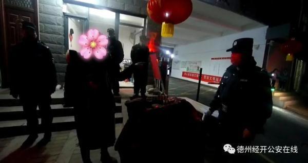 15元的“奥特曼”不见了，单亲妈妈崩溃报警，看完破防了……