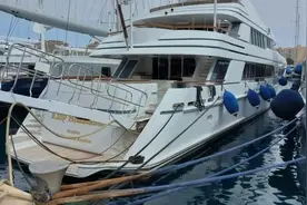 乌克兰水手试图沉没俄罗斯老板豪华游艇，价值4222万元图片