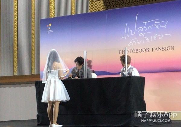 一个一个梦飞出了天窗？梦女博主自称鹿晗女友，发出恋爱往事？