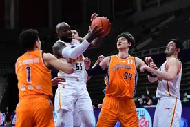 CBA |“巨人杀手”再发威 吉林队痛击领头羊图片