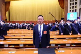 全国人大代表建议，网络游戏必须“刷脸”登录，你怎么看？图片