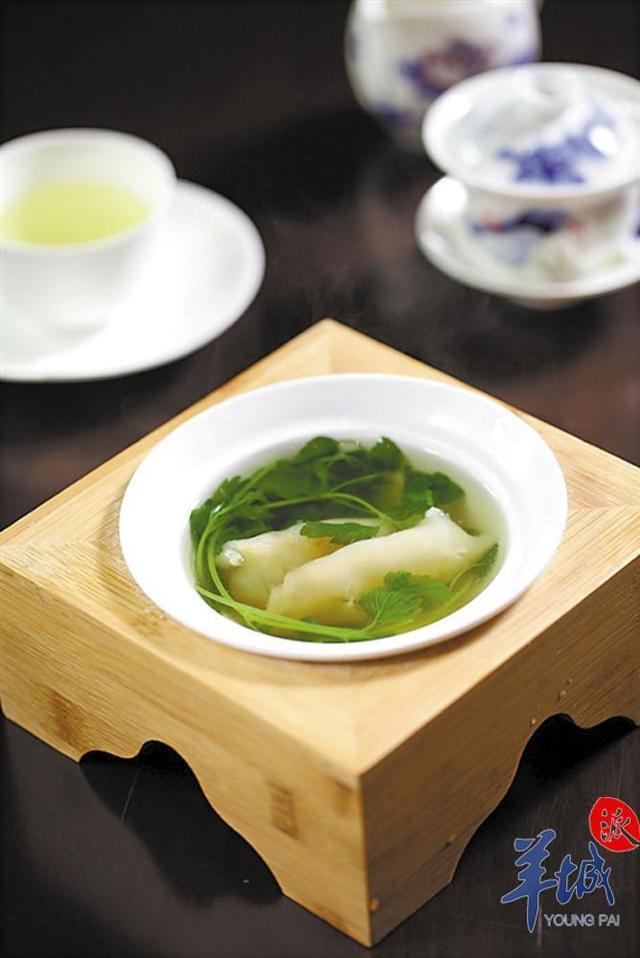 肉汁炖花胶 2026年花胶炖廋肉汤