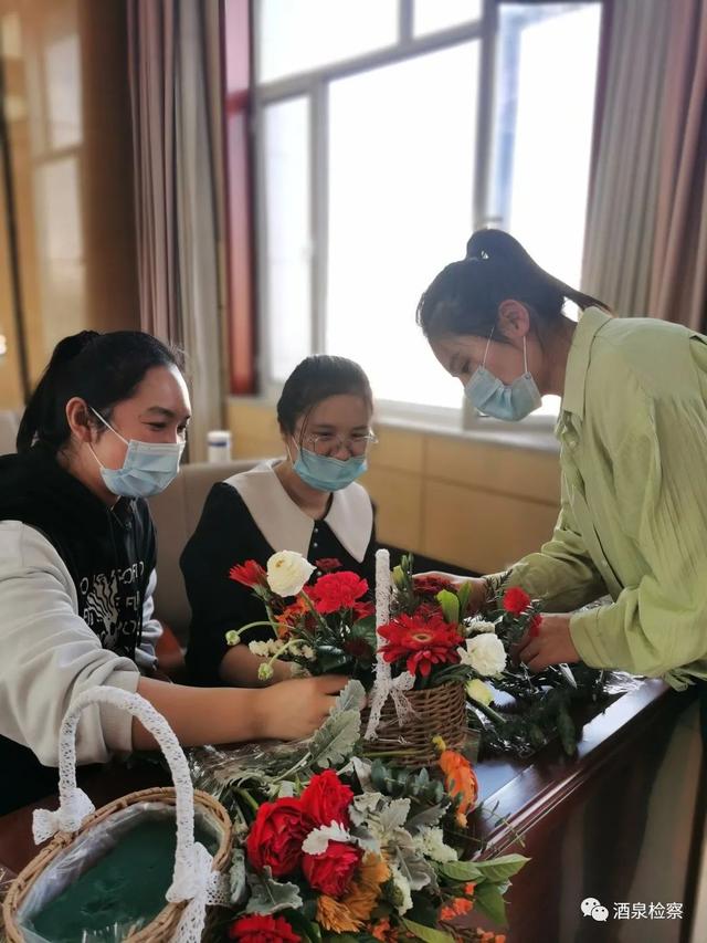 ���ٻ����޽������ȡ�������Ȫ��������Ժ��չ��ף�����ˡ������Ͷ���Ů��ϵ�л