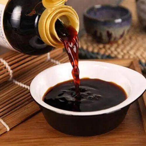生抽、老抽中的“抽”意味着什么？如何挑出一瓶好酱油？
