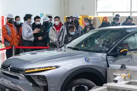封车讯｜全球首撞 成都造的凡尔赛C5 X在中国斩获“五星”安全评级图片