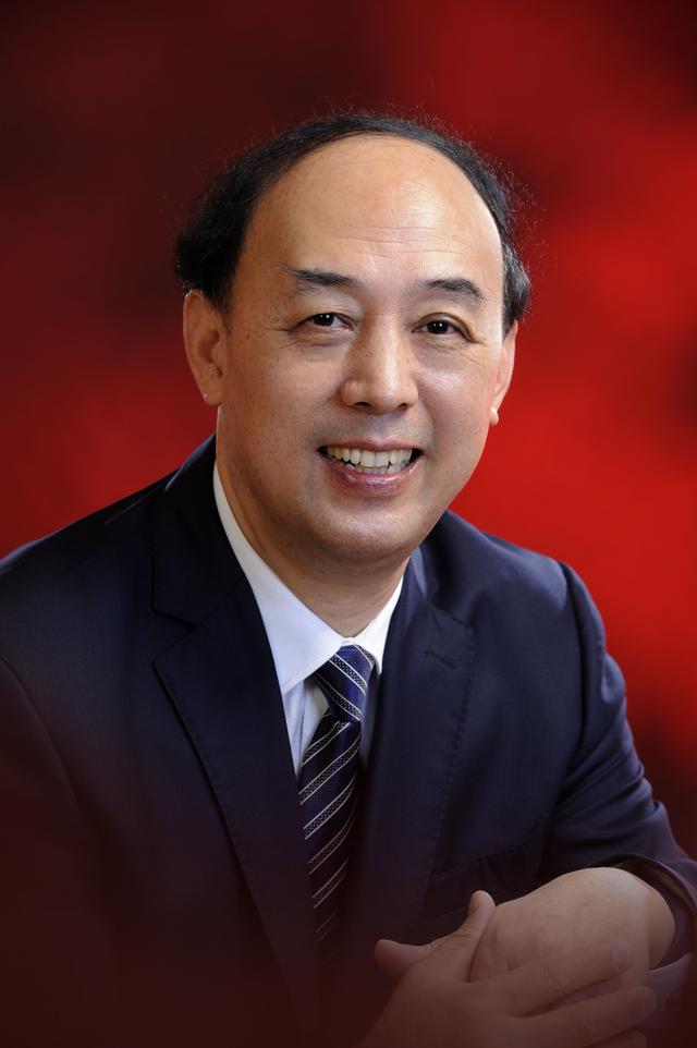 ר���ܺ����������Сѧ���ޣ��ƹ����һ���ƽ���