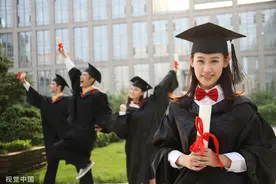 鼓励在校硕博结婚生娃？博士愁：月补贴1500元，学业重，适龄婚育难图片