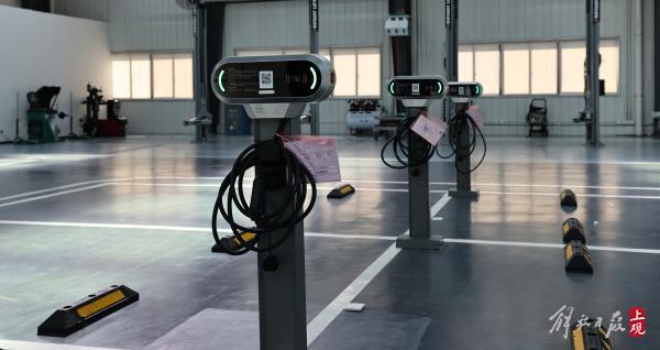 “赛道级智能驾驶”来了，路特斯智能驾驶技术中心落户嘉定……