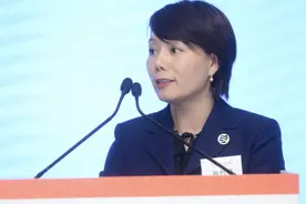 海底捞CEO杨利娟：喜欢一个领域，就扎根深耕图片