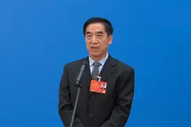 政协委员杨忠岐：关注森林 促进林业发展和生态环境建设视频封面