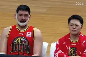 幸好无大碍！钟诚&姜宇星意外受伤 包扎后坚持打完比赛图片