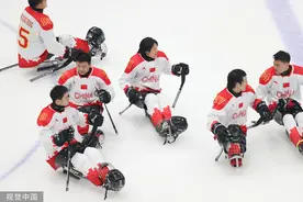 首秀创造历史！中国残奥冰球4比0战胜韩国摘得铜牌图片