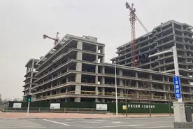 郑州救市：大拆大建后，地产困局待解图片