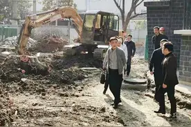 黄石市住建局党组书记、局长方化带队 赴“双报到”社区开展基层治理工作调研图片