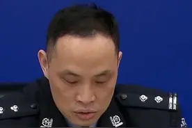会掉漆的假“奥特曼”千万别买 上海警方捣毁奥特曼玩具制假窝点图片