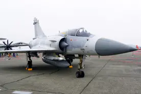 讲武谈兵｜沦为鸡肋：从坠机事故看台军的“幻影”战机图片