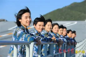 航母女舰员，就是飒图片