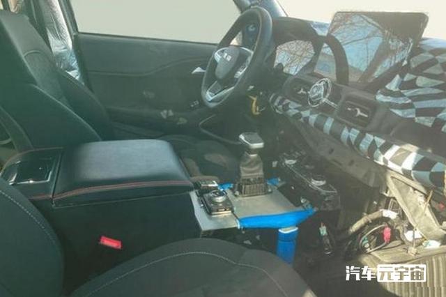 北汽BJ60比BJ80还大，4月21日首发，卖20万起，还看坦克500？