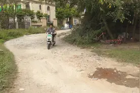 问政海南 | 海口田德海泉湾小区门前市政道路久拖不修 影响业主出行和生活图片