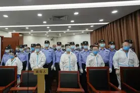 家族式团伙利用“边民互市”疯狂走私图片