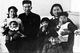 如此年时如此地，人间长此记深情——邓小岚回忆父亲邓拓、母亲丁一岚图片
