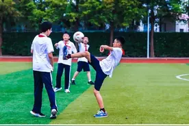 危险的“14岁”现象，父母再难也要陪孩子度过图片