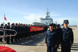 战风斗浪！中国海军女舰员上舰十周年图片