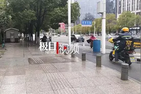 路边一蓝色桶给下水道“打点滴”，市民担忧是否灌入有害物，水务局回应：用酒精进行消杀图片