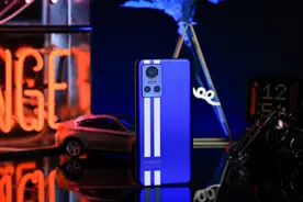 150W光速秒充突破速度极限 真我GT Neo3手机评测图片