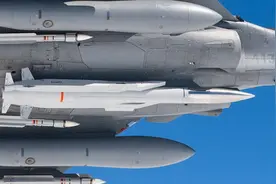 敏感时刻法国试射一枚未装药核导弹，展示空基核力量威慑力图片