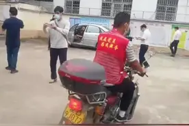 MU5735救援第四日：村民骑摩托送物资，多名心理专家现场安抚家属图片