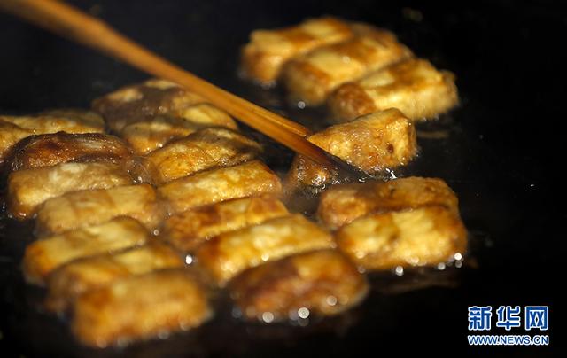舌尖上的非遗：徽州毛豆腐