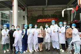 深圳血库“吃紧”？南山白衣战士踊跃献血图片