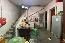 老宅变文物，房主遇尴尬：居住条件破败，修不起又拆不了 有关部门正探讨解决图片