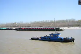 梁济运河实现2000吨级船舶满载通航 可从梁山港直达长三角图片