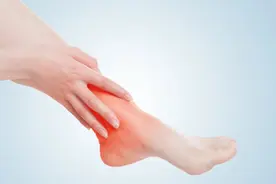 【预告】足踝损伤怎么办？拐杖你真的会用吗？图片