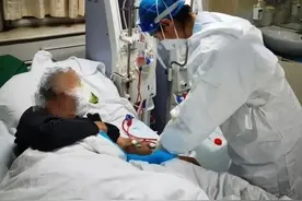 白衣天使：疫情防控与门诊治疗“两不误”图片