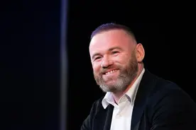 鲁尼回忆2006年世界杯“红牌事件”：C罗太烦人了，但我不怪他图片