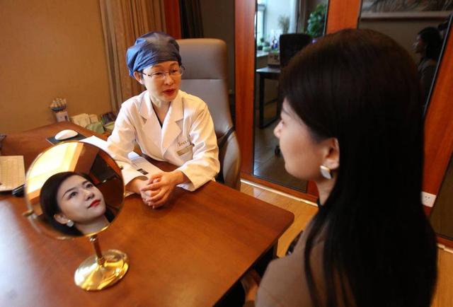 治疗鸡皮肤用的仪器