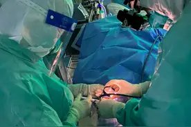 “疫”心光明！上海救治从非洲刚果辗转回国就医的眼疾患者图片