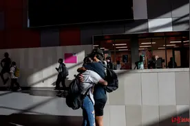 美疾控：疫情让青少年心理健康问题加剧，超一半高中生称受到情感和身体虐待图片