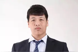 海报直击丨浙大博士生8年未毕业“转身”送外卖 导师：未达到毕业要求才延毕图片