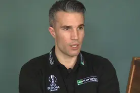 镜报：滕哈赫有意邀请范佩西回曼联任职，成为其教练组的一员图片