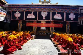 西藏13名僧人晋升藏传佛教格鲁派最高学位格西拉让巴图片