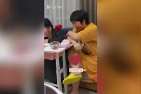 午FUN丨咋整！妈妈辅导孩子作业到崩溃大哭图片